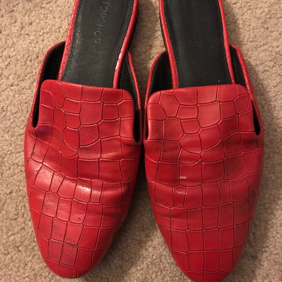 Red alligator style slides - Picture 1 of 5